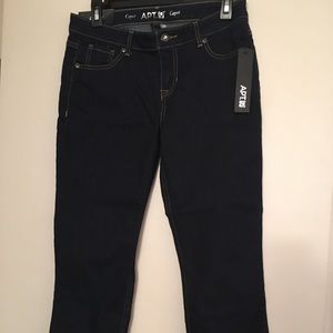 Apt. 9 Jean Capri Mid Rise